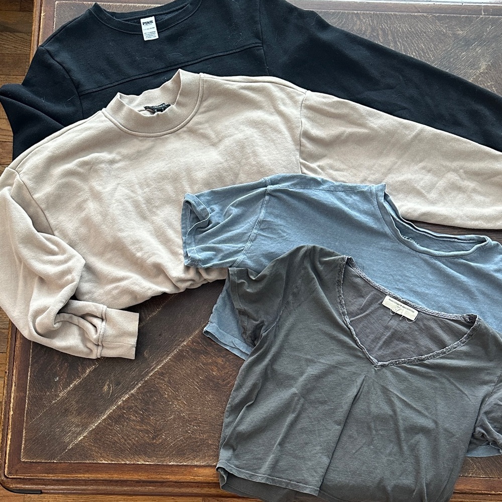 💥Four piece crop top bundle💥